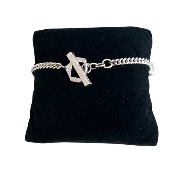 Vince Camuto Silver-Tone Cubic Zirconia Chain Bracelet With Toggle Clasp - Picture 4 of 6